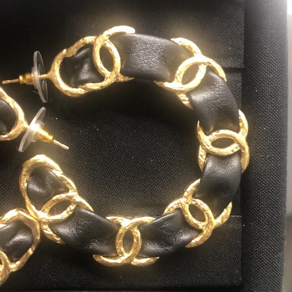 Chanel hoops - Picture 10 of 11